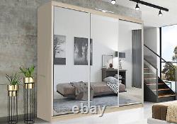 Armoire coulissante élégante pour chambre avec éclairage LED, grand espace de rangement et design